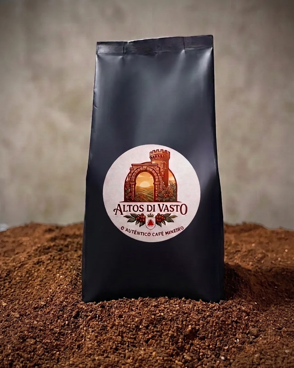 Embalagem do Café Tradicional Moído da Altos Di Vasto, sobre o café moído